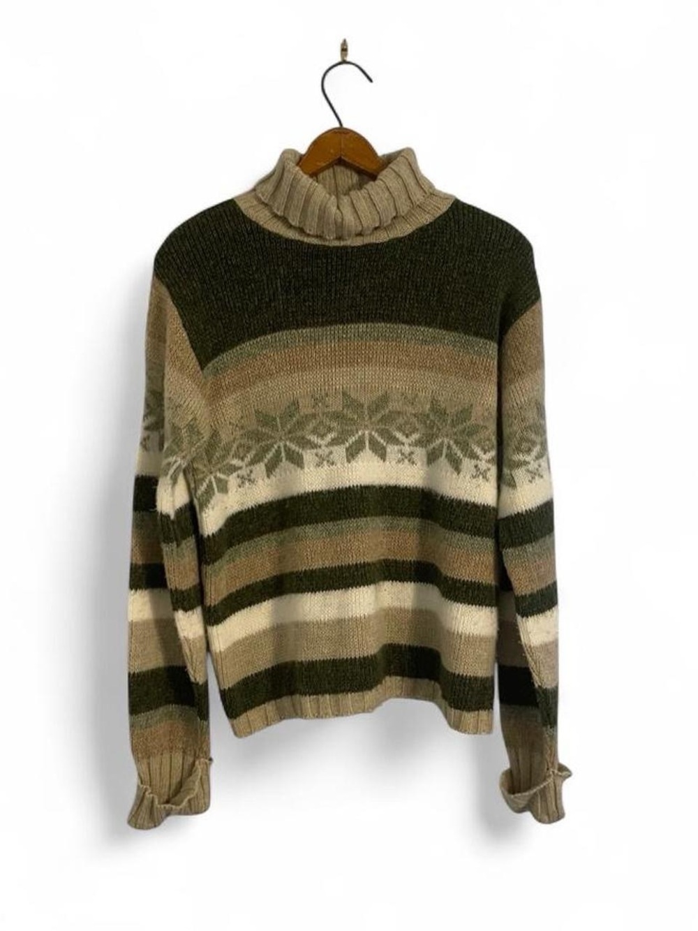 Fashion Bug Vintage y2k Nordic Soft Green Beige Snowflake Turtle Neck Sweater